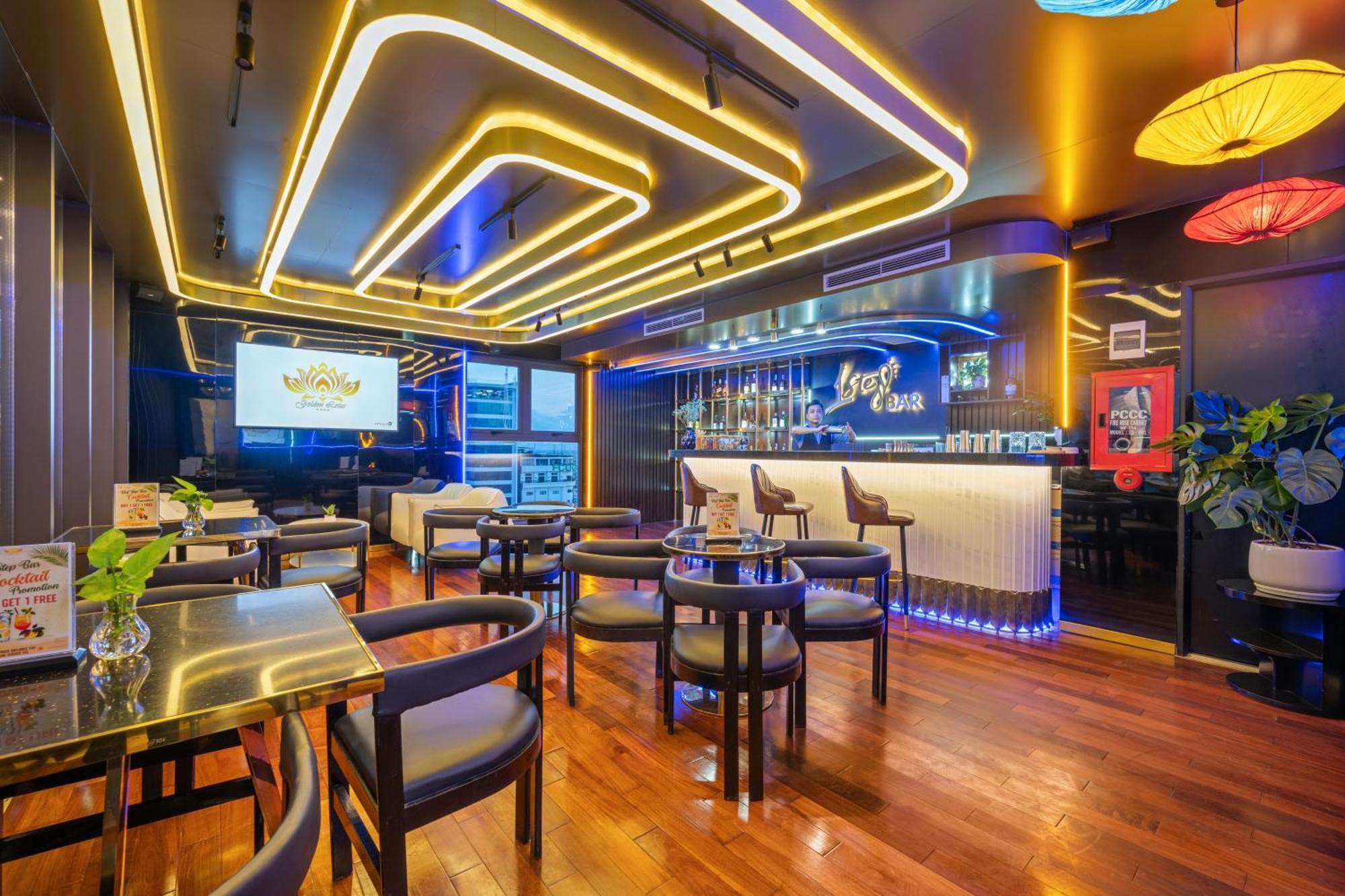 Golden Lotus Hotel Da Nang - Rooftop Bar Sea View Extérieur photo